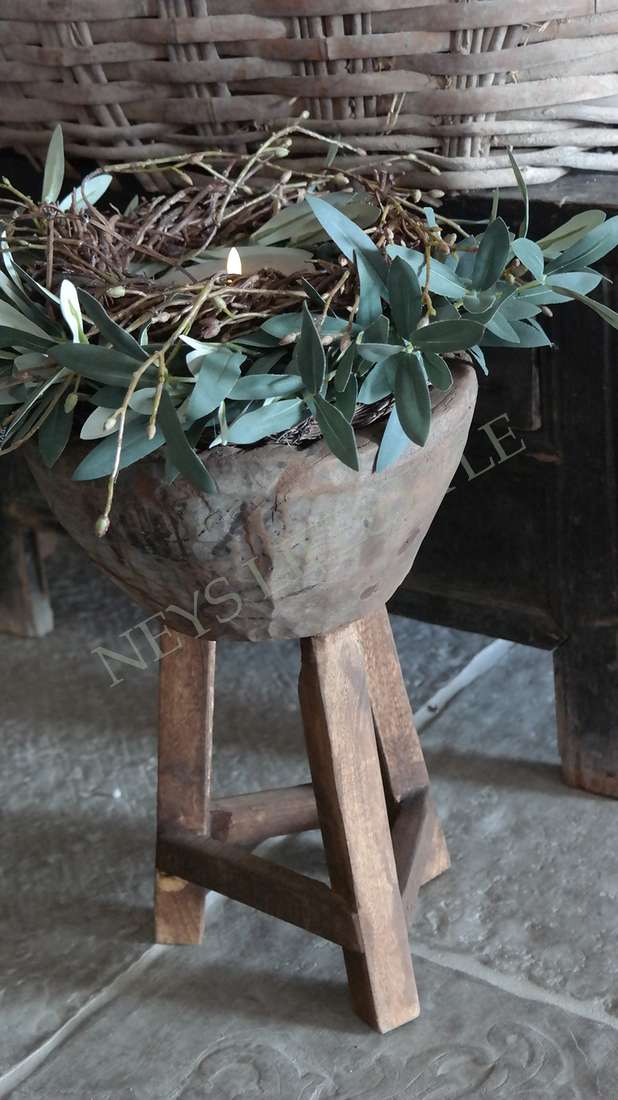 Vijzel op standaard-hout