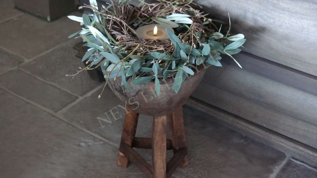 Vijzel op standaard-hout