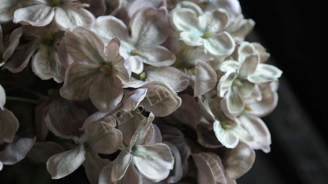 Bloem hortensia namaak - groen/grijs