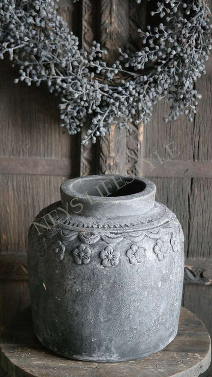 Pot bewerkt met bloemen - antraciet
