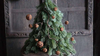 Nobilis kerstboom real touch op boomstam, groen, 40 cm, De Hooyzolder.