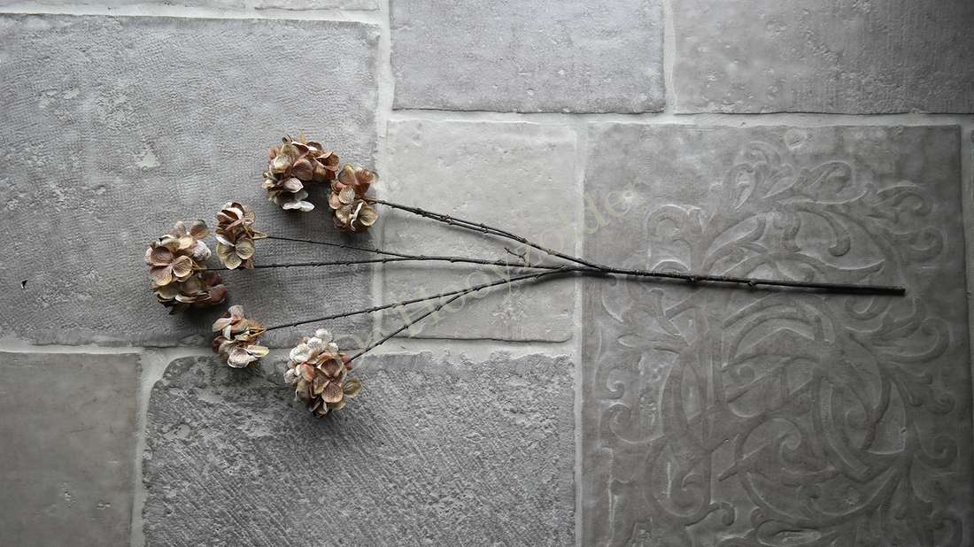 Hortensia zijde hydrangea, 6 bloemclusters in beige-bruin, niet-bloeiende kunstplant