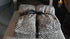 Plaid Rick fluffy - grijs, set van vier pluizige dekens gebonden met een zwarte strik