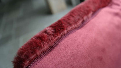 Kussen Zaza bontlook bordeaux met rits, De Hooyzolder.