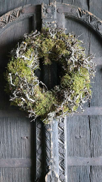 Krans mos-takken 30 cm, groen en bruin, deurdecoratie