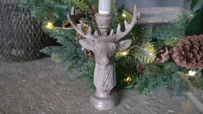 Kaarsen kandelaar Hertenkop van De Hooyzolder in grijs, hertenkopvormig decoratiestuk