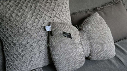 Strik kussen - velvet beige, set van 3 kussens: grote gebreide textuur en twee kleinere geweven kussens in grijsbeige
