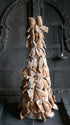 Strik kerstboom velvet - beige, een boom van vele beige velvetstrikken, De Hooyzolder ornament voor feestdagen