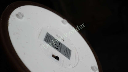 LED stompkaars met drie lonten in donkerbruin; onderzijde met label merk De Hooyzolder